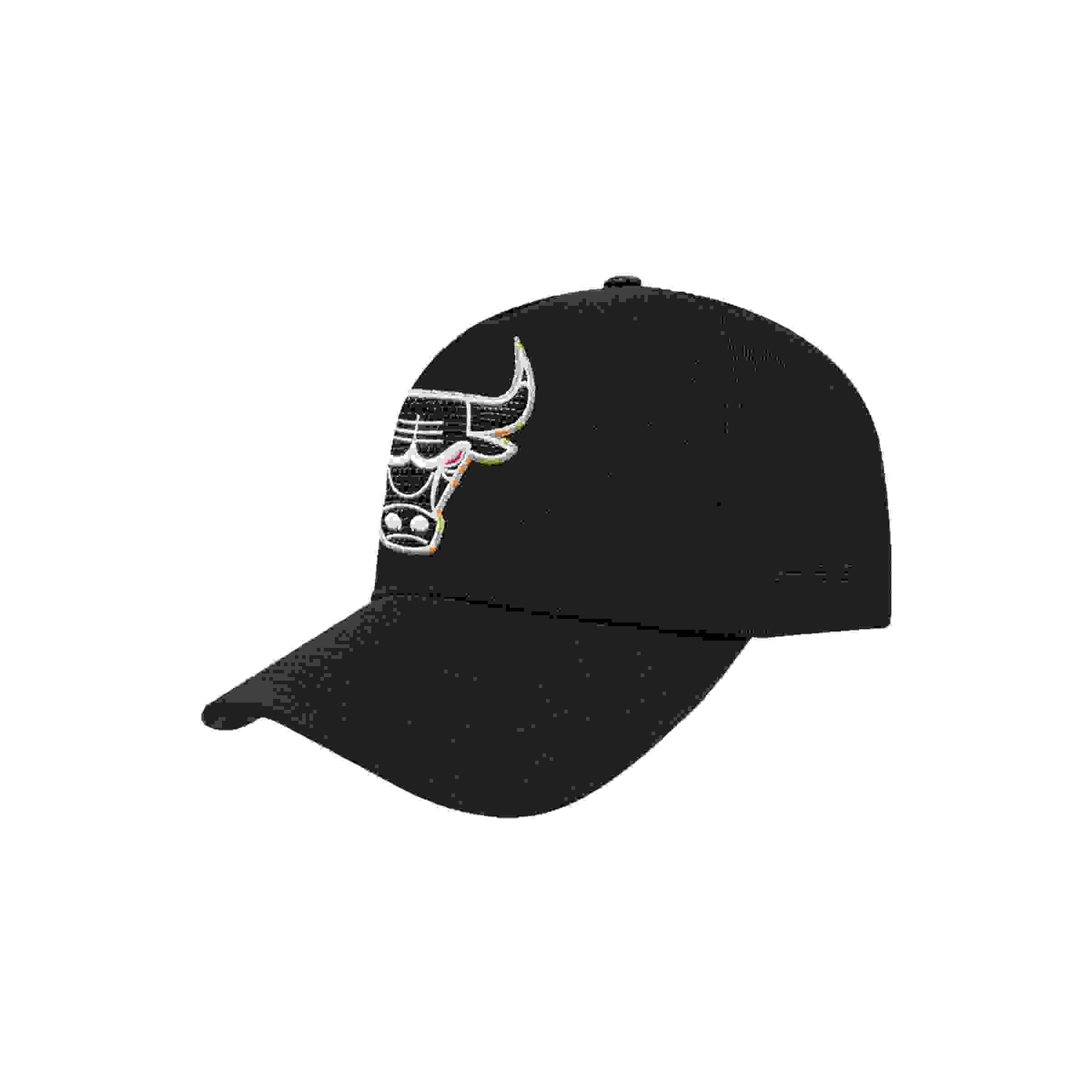 Pro Standard Chicago Bulls Met Black/Gold Snapback Hat